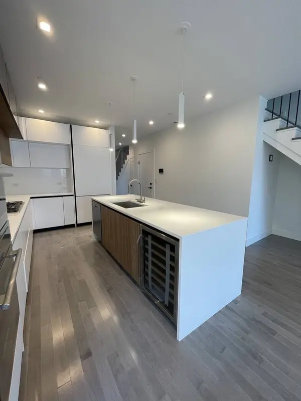 719 N Elizabeth Street #3S, Chicago, IL 60642
