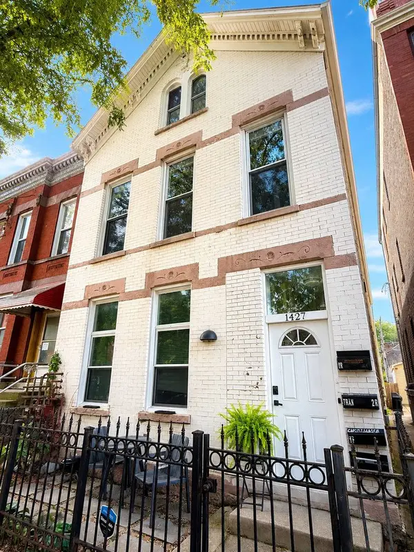 1427 W Superior ST #2F