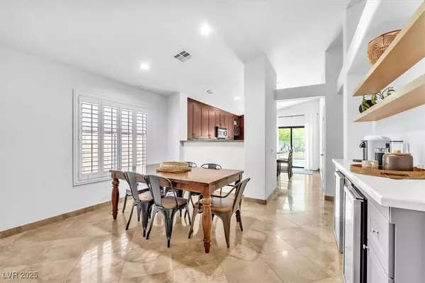 1212 Anime DR, Las Vegas, NV 89144