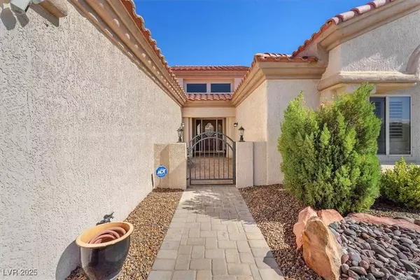 9916 Netherton DR, Las Vegas, NV 89134