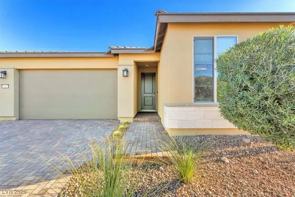 10080 Chrysolite PL, Las Vegas, NV 89143