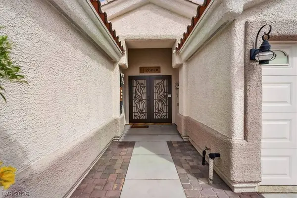6808 Hazelnut Garden ST, Las Vegas, NV 89131