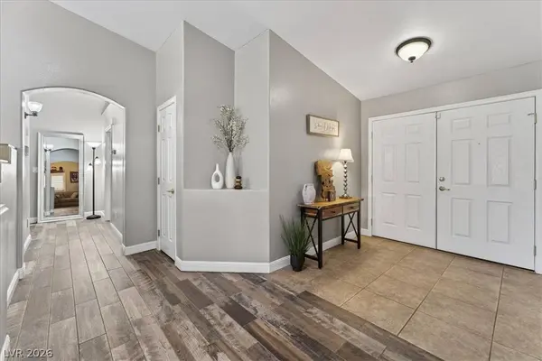 6808 Hazelnut Garden ST, Las Vegas, NV 89131