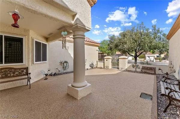 2400 Dove Valley CT, Las Vegas, NV 89134