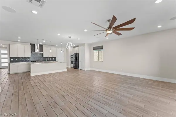 9584 Sard LN, Las Vegas, NV 89143