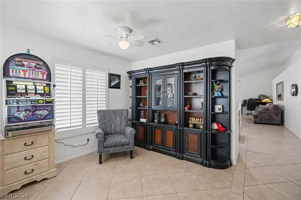 7232 London Bridge AVE, Las Vegas, NV 89130