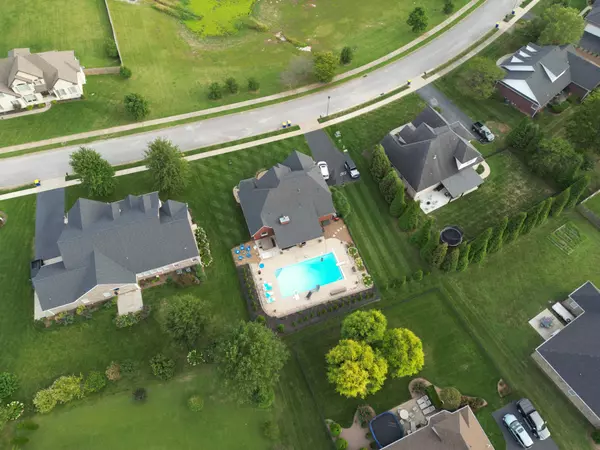 ewn | real broker - supporting real estate agents with all their business needs