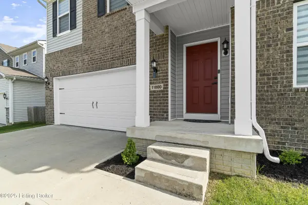 11800 Beacon Ct, Louisville, KY 40299