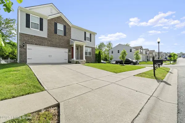 11800 Beacon Ct, Louisville, KY 40299