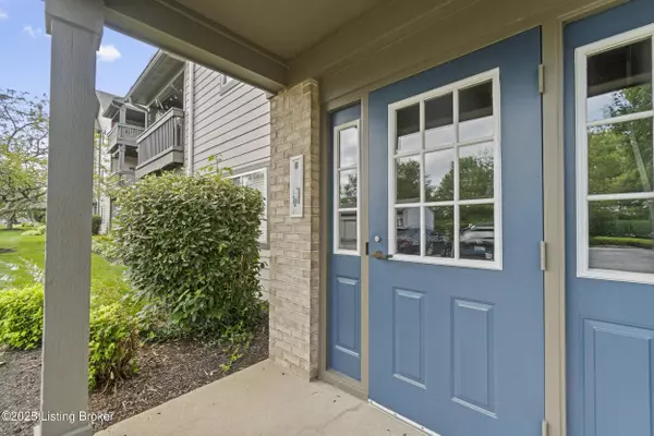 10405 Trotters Pointe Dr #APT 102, Louisville, KY 40241