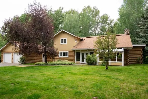 302 Easy St, Blaine County, ID 83333