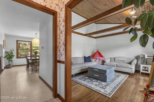 3904 Bonifay Ct, Louisville, KY 40299