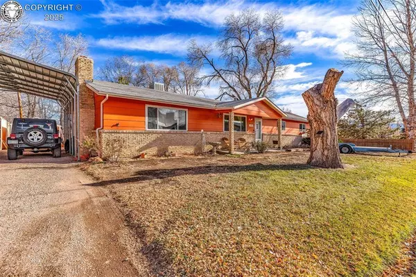 290 Fields AVE, Canon City, CO 81212
