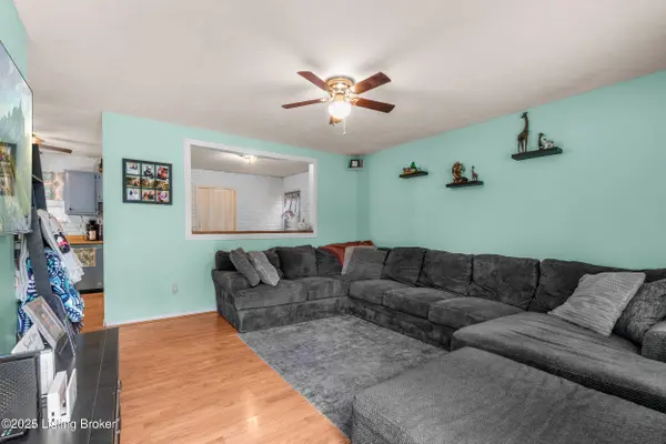 10602 Millers Ln, Louisville, KY 40272