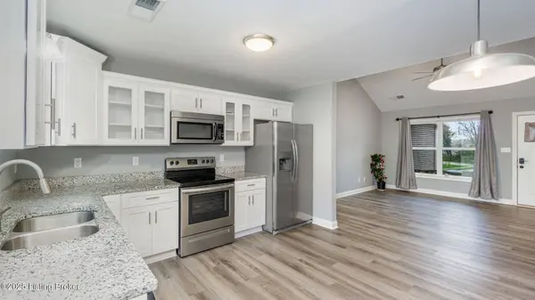 107 Blue Spruce Dr, Frankfort, KY 40601