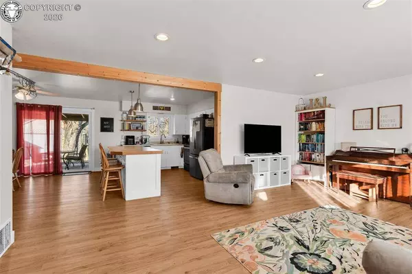 1239 Short ST, Canon City, CO 81212