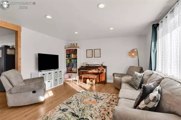 1239 Short ST, Canon City, CO 81212