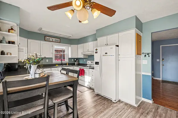 6214 Lynnchester Dr, Louisville, KY 40219