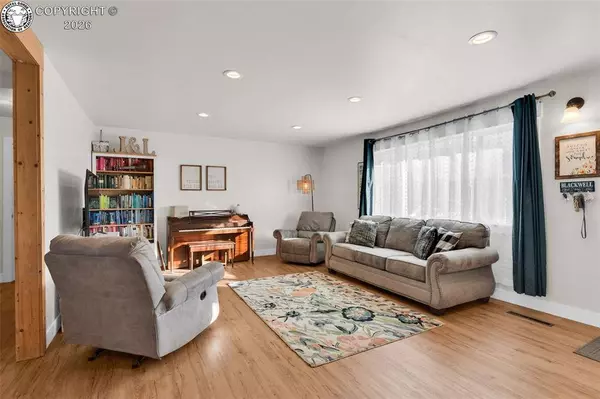 1239 Short ST, Canon City, CO 81212