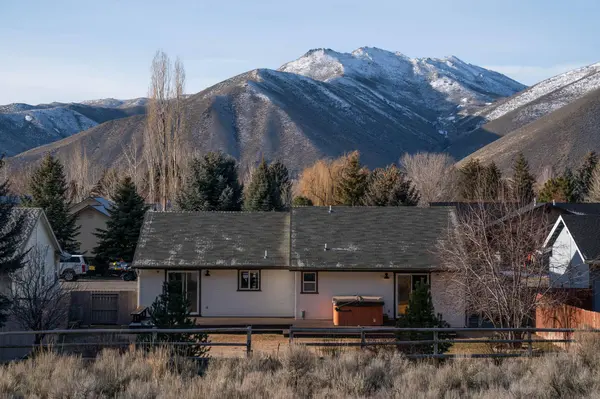 3050 Berrycreek Dr, Hailey, ID 83333