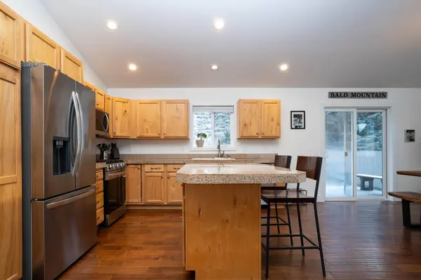 3050 Berrycreek Dr, Hailey, ID 83333