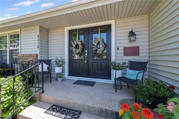 4318 Stonecrest DR, St Joseph, MO 64506