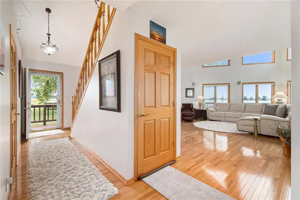 512 Lake Shore DR, Craig, MO 64437