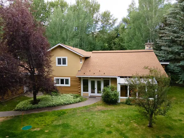 302 Easy St, Blaine County, ID 83333