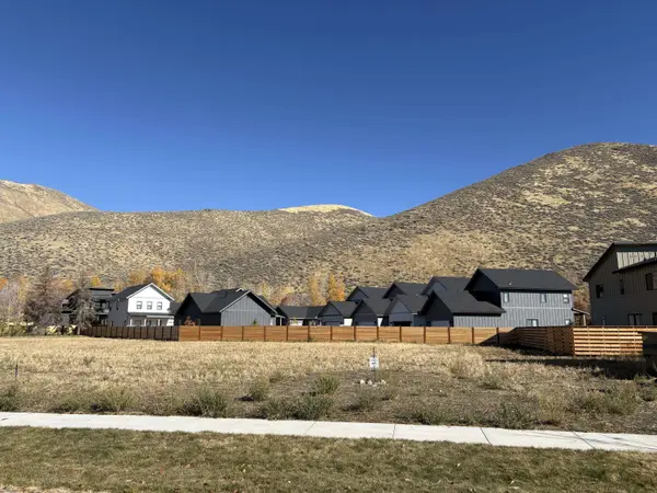 270 San Badger Dr, Hailey, ID 83333