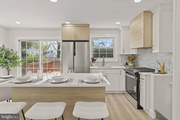 420 W 3RD AVE, Runnemede, NJ 08078