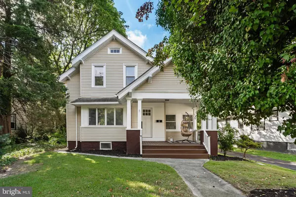 4 E HADDON AVE, Oaklyn, NJ 08107