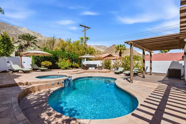 53305 Avenida Madero, La Quinta, CA 92253