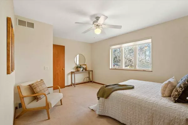 399 Michele Street, Mount Horeb, WI 53572