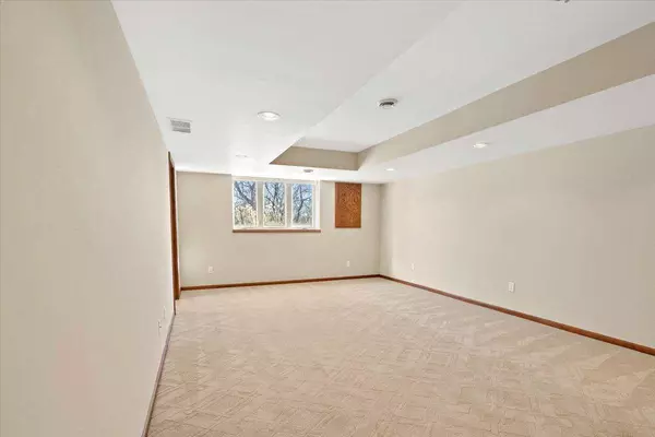 399 Michele Street, Mount Horeb, WI 53572