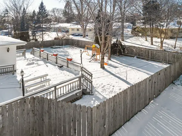 585 N Perry Parkway, Oregon, WI 53575