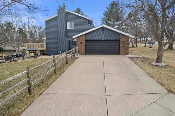 1074 Tinkham Trail, Baraboo, WI 53913
