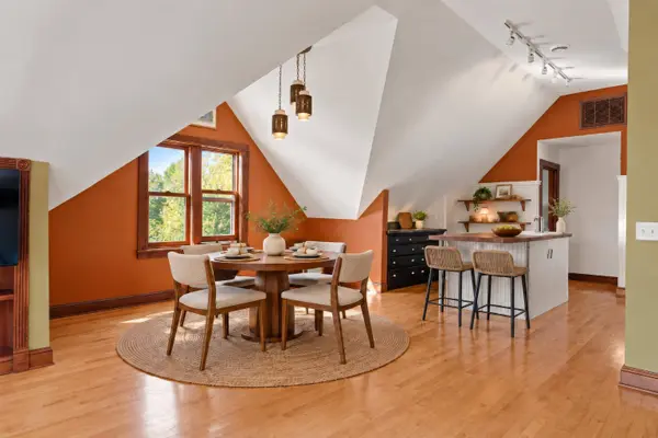1356 Williamson Apt 2 Street, Madison, WI 53703