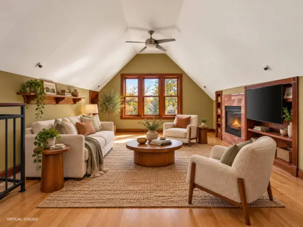 1356 Williamson Apt 2 Street, Madison, WI 53703