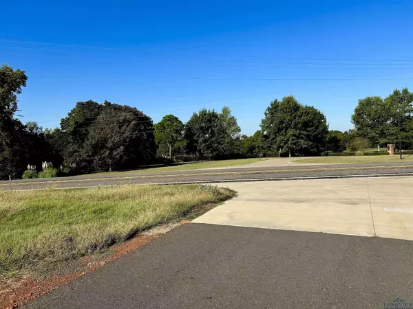 145 Brightside Tr, Kilgore, TX 75662