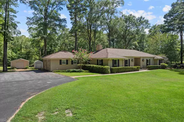 405 Sandy Ln, Henderson, TX 75652