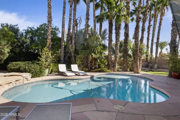 4938 E HEARN Road, Scottsdale, AZ 85254