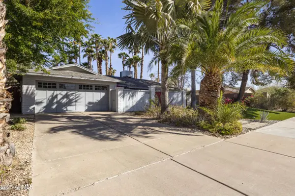 4938 E HEARN Road, Scottsdale, AZ 85254