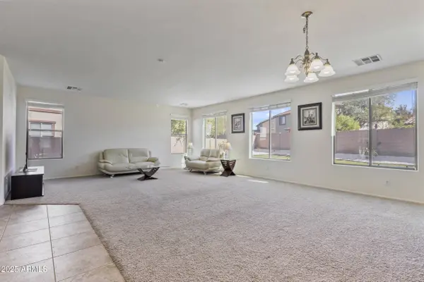 1093 E DORAL Avenue, Gilbert, AZ 85297