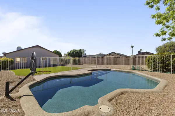 2926 W Potter Drive, Phoenix, AZ 85027