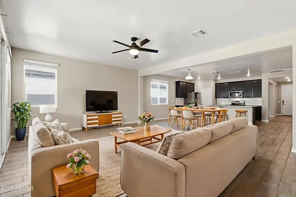 17821 W VILLA HERMOSA Lane, Surprise, AZ 85387