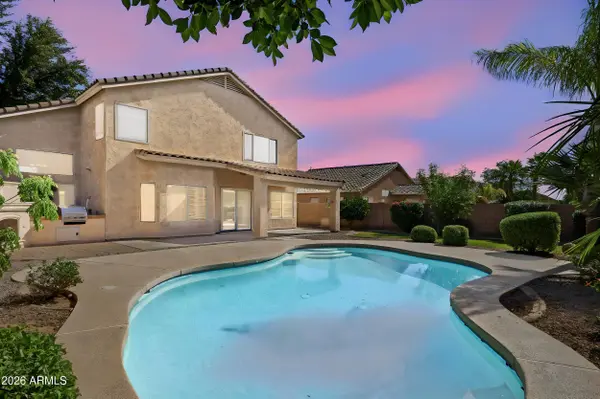 223 W RAVEN Drive, Chandler, AZ 85286