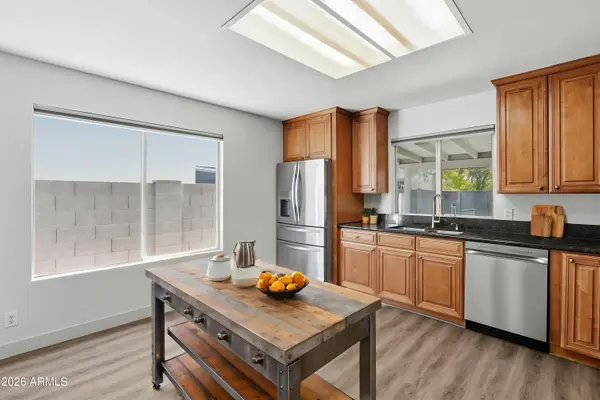 218 S RUSH Circle E, Chandler, AZ 85226