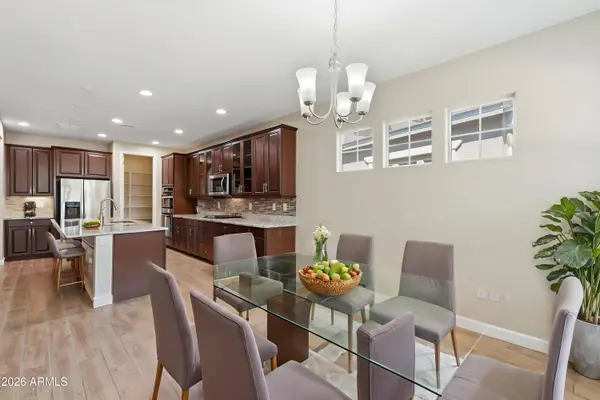 945 W YELLOWSTONE Way, Chandler, AZ 85248