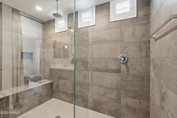 9025 W SAN MIGUEL Avenue, Glendale, AZ 85305