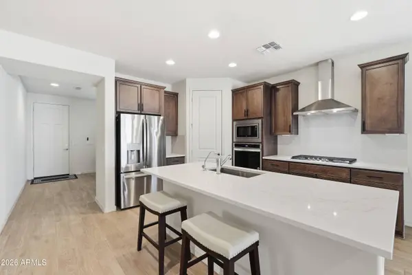 9025 W SAN MIGUEL Avenue, Glendale, AZ 85305